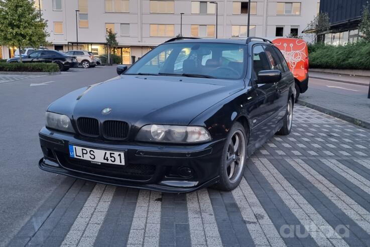 BMW 5 Series E39 Touring wagon