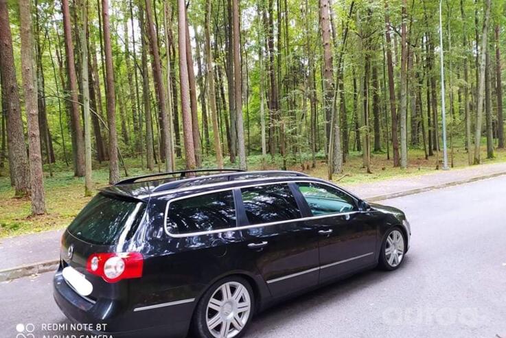 Volkswagen Passat B6 wagon 5-doors
