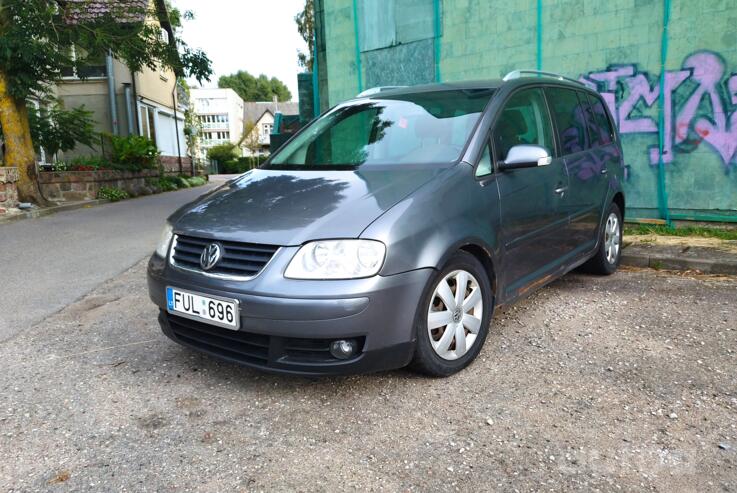 Volkswagen Touran 1 generation Minivan