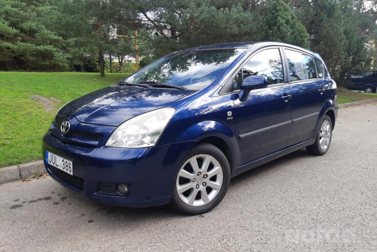 Toyota Corolla Verso 1 generation [restyling] Minivan