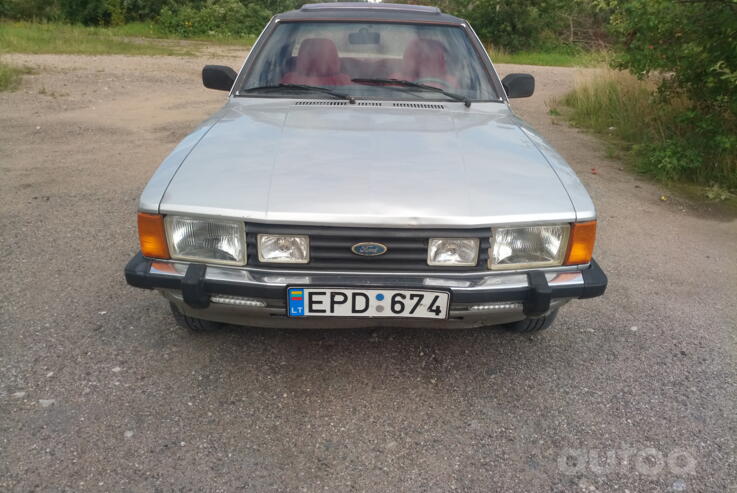 Ford Taurus 1 generation Sedan