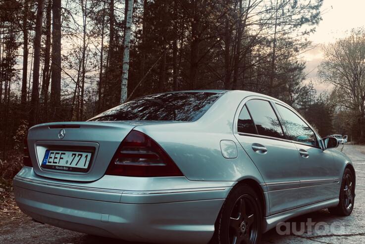 Mercedes-Benz C-Class W203/S203/CL203 Sedan 4-doors