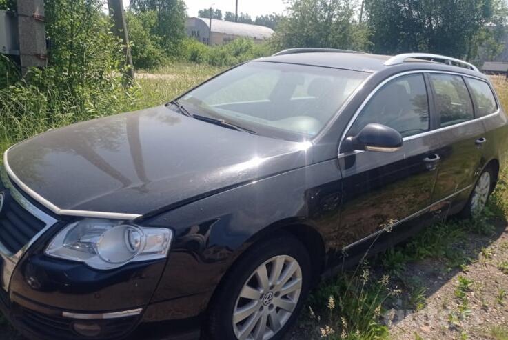 Volkswagen Passat B6 wagon 5-doors