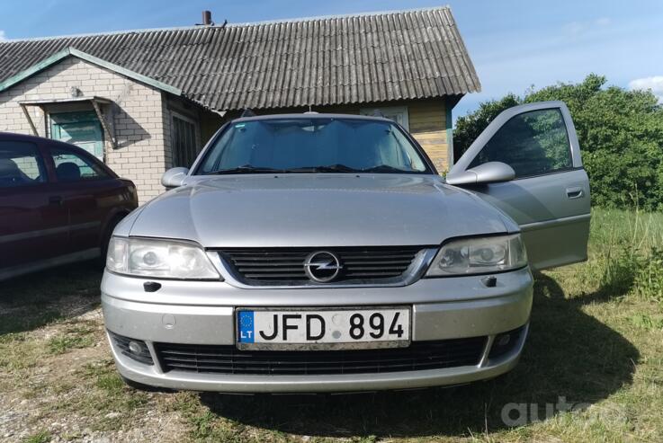 Opel Vectra B [restyling] wagon 5-doors