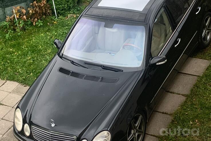Mercedes-Benz E-Class W211 Sedan