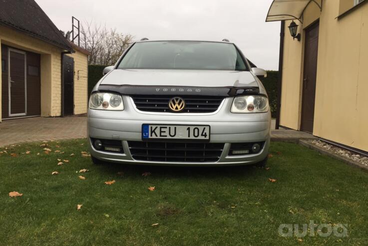 Volkswagen Touran 1 generation Minivan