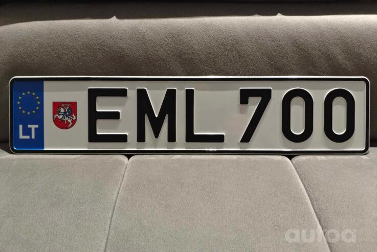 EML700