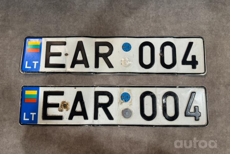 EAR004