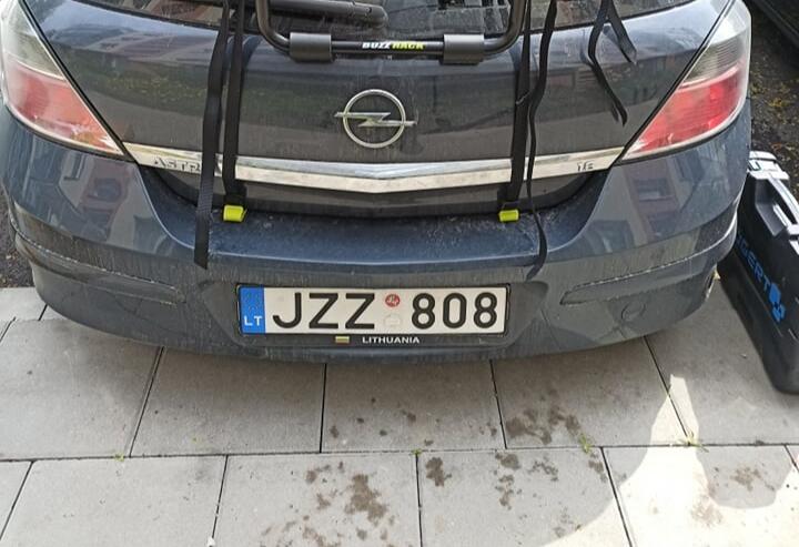JZZ808