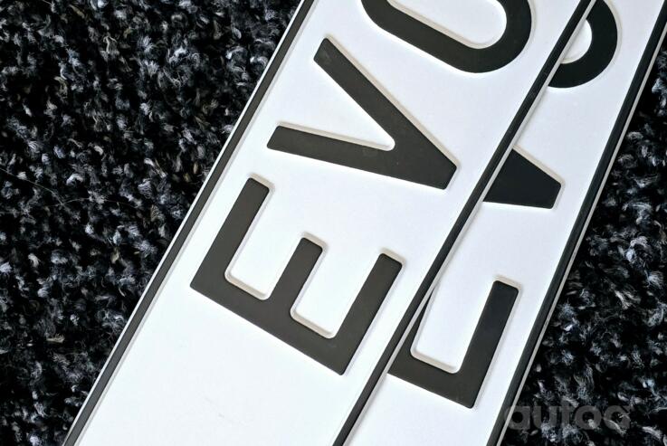 EV0