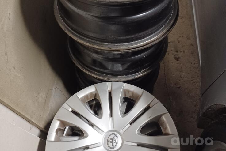 Toyota, plieniniai štampuoti