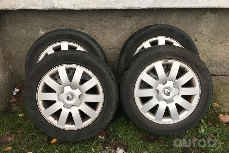 Renault, lengvojo lydinio