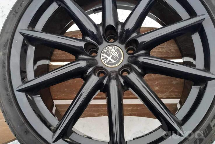 Alfa Romeo, lengvojo lydinio