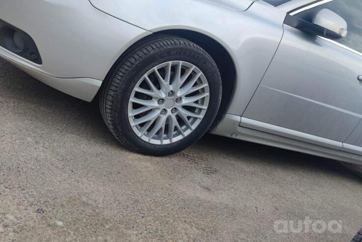 Kita, lengvojo lydinio