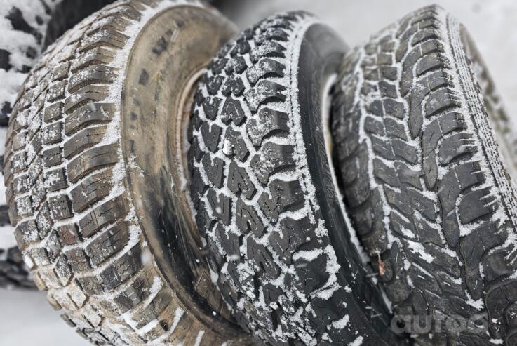 Nissan, plieniniai štampuoti