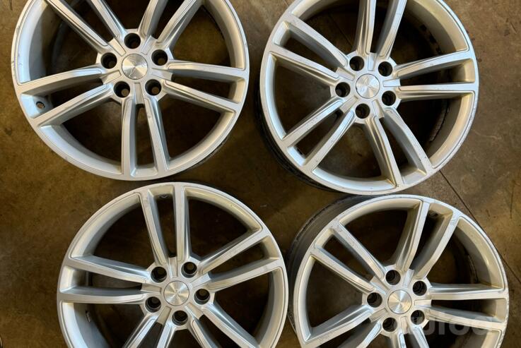 Tesla, lengvojo lydinio