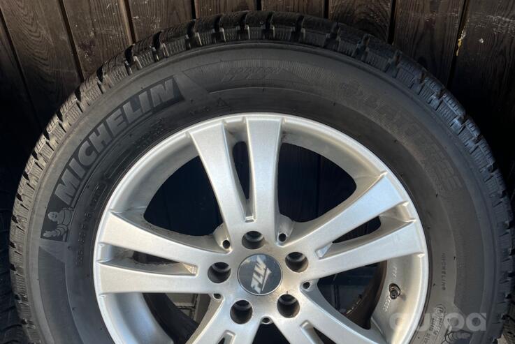 Ford kuga, lengvojo lydinio