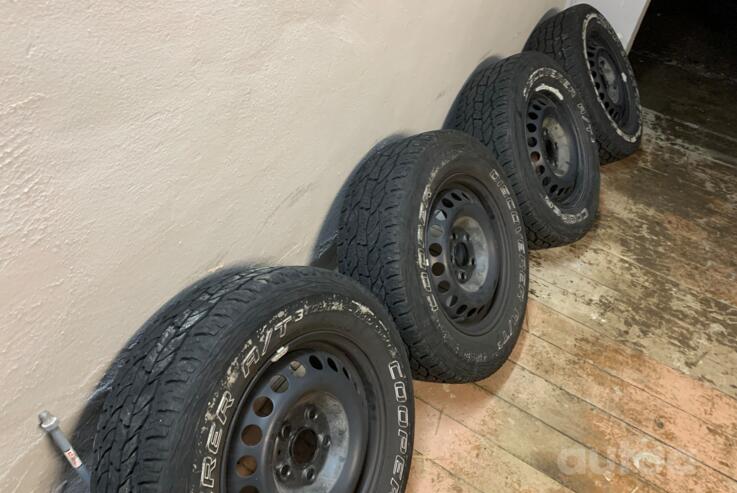 Kita, plieniniai štampuoti