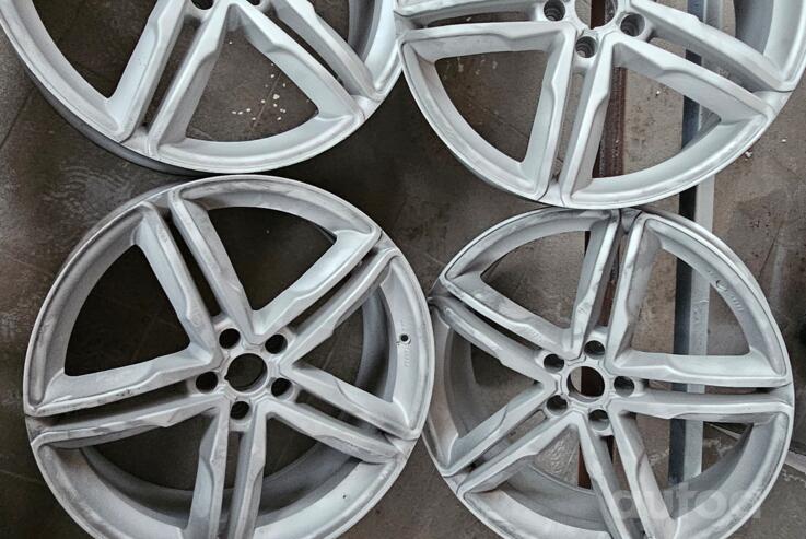 Kita, lengvojo lydinio