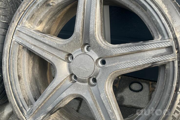 Kita, lengvojo lydinio