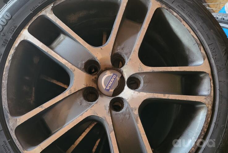 Volvo, lengvojo lydinio