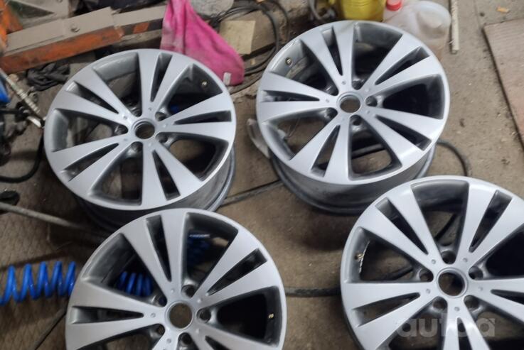 Kita, lengvojo lydinio