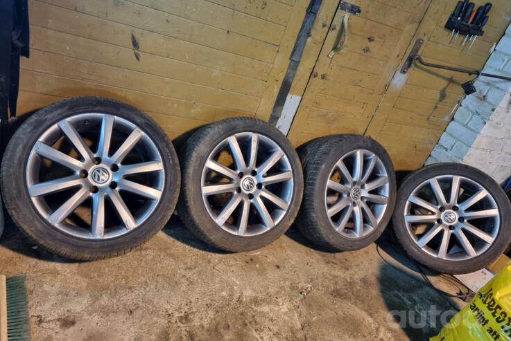 Kita, lengvojo lydinio