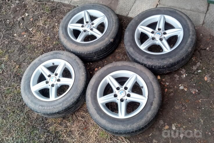 Kita, lengvojo lydinio