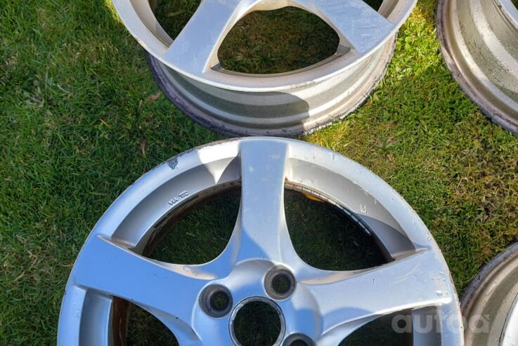 Kita, lengvojo lydinio