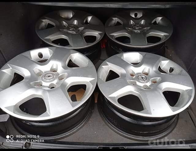 Kita, plieniniai štampuoti