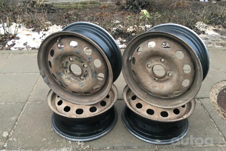 Ford, plieniniai štampuoti