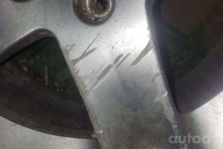 Kita, lengvojo lydinio