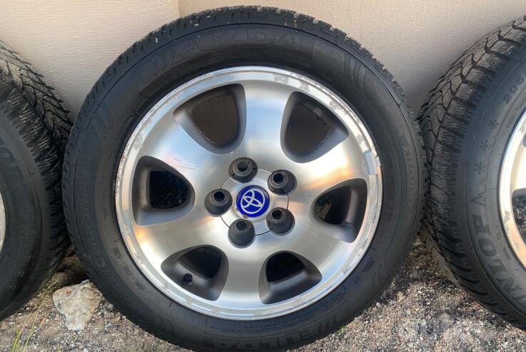 Toyota, lengvojo lydinio