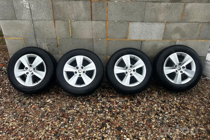 Kita, lengvojo lydinio