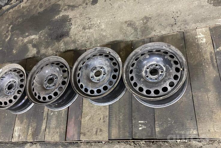 Kita, plieniniai štampuoti