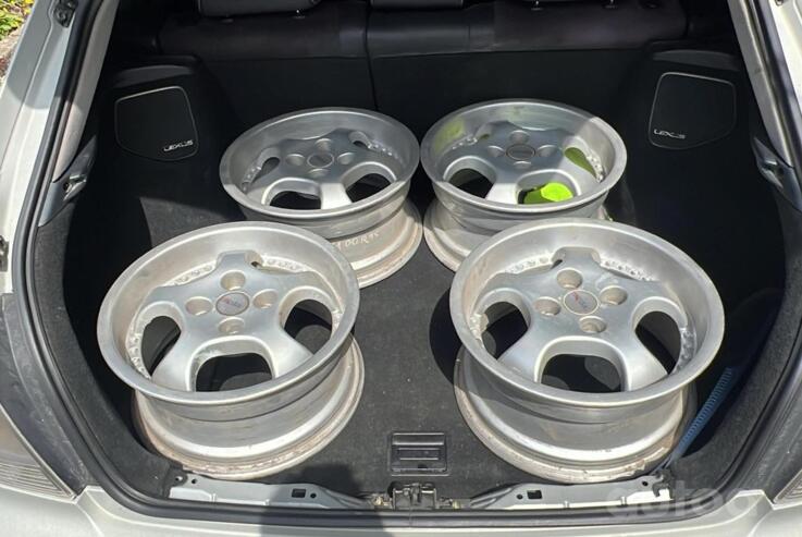 Kita, lengvojo lydinio