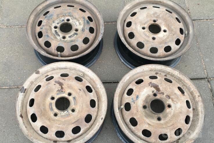 Ford, plieniniai štampuoti