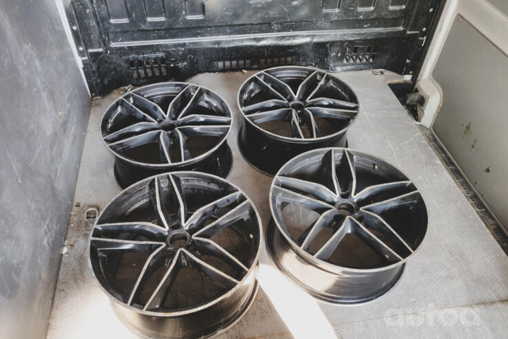 Audi, lengvojo lydinio