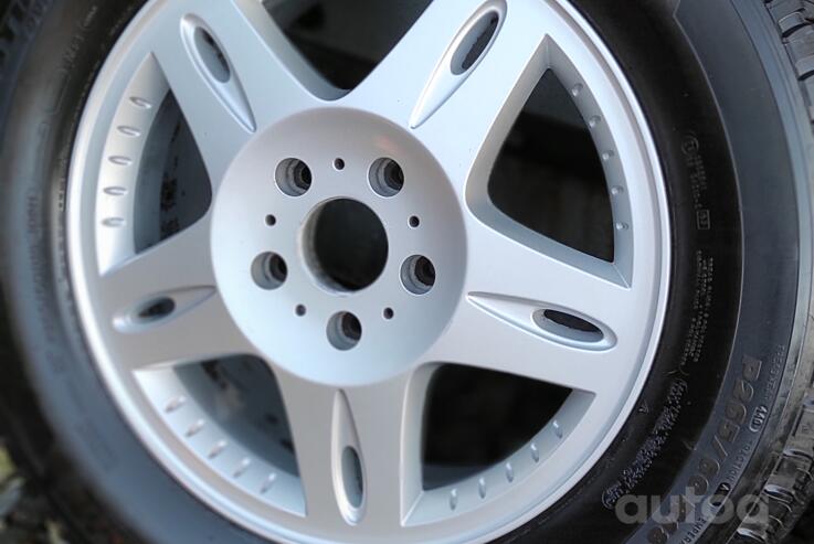 Kita, lengvojo lydinio