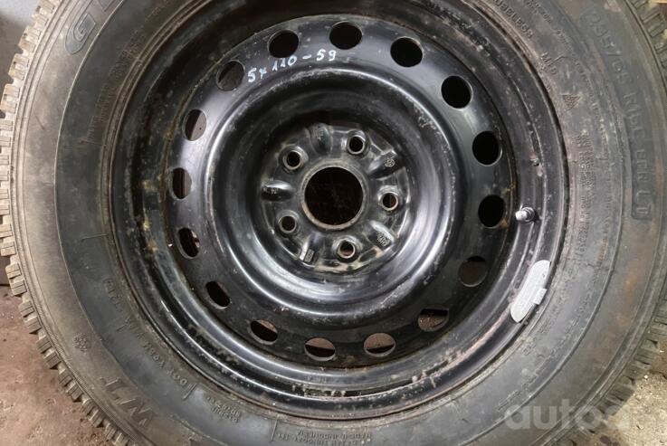 Toyota, plieniniai štampuoti