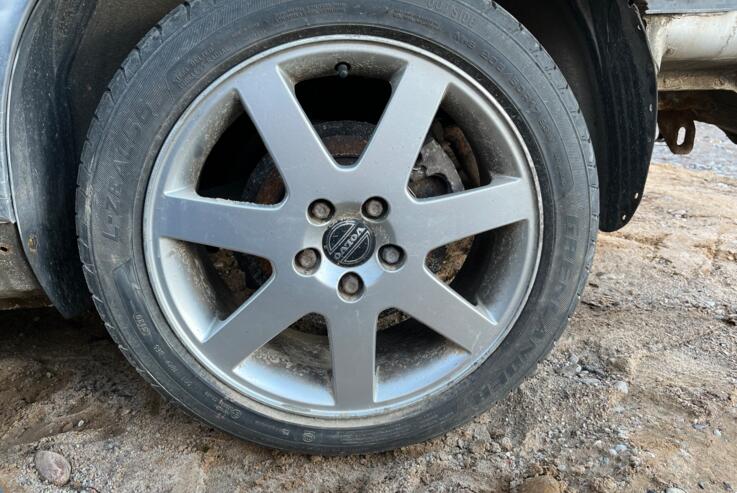 Volvo, lengvojo lydinio