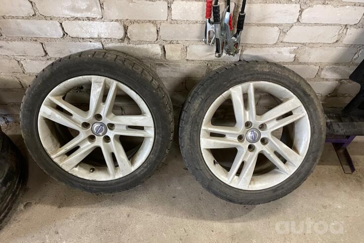 Volvo, lengvojo lydinio
