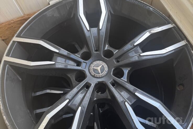 Mercedes, lengvojo lydinio