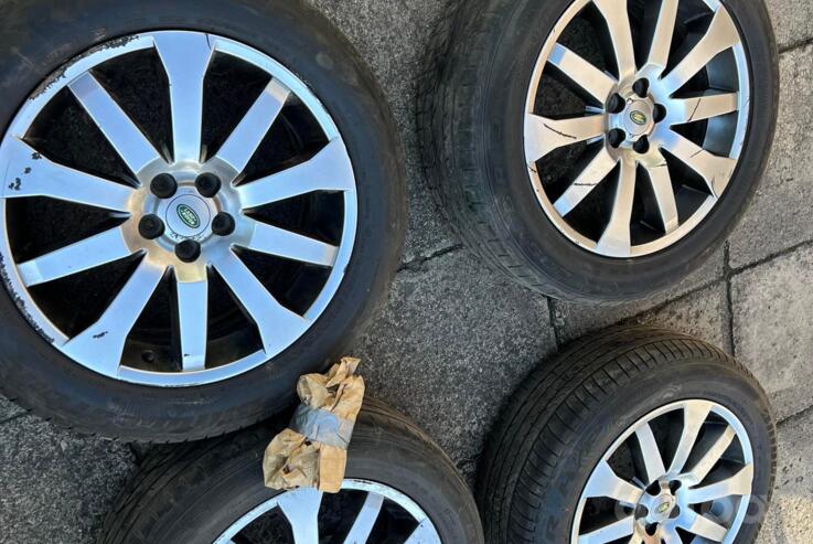 Land rover, lengvojo lydinio