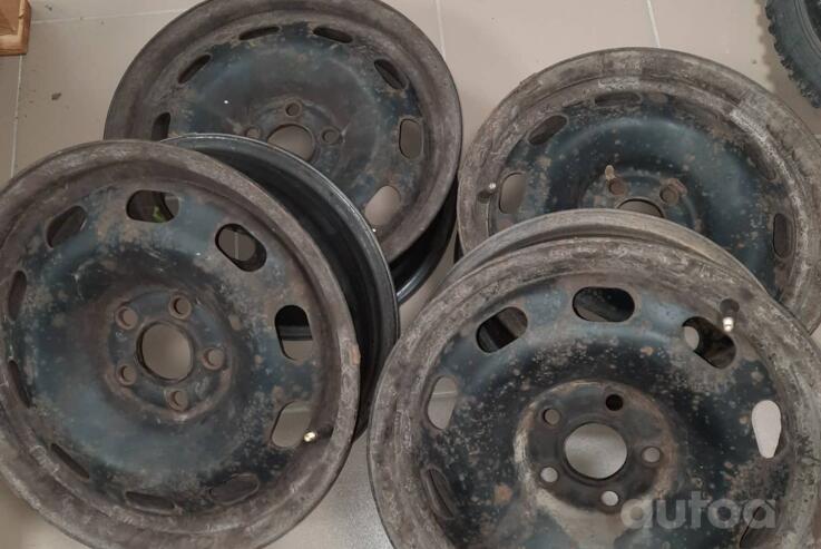 Kita, plieniniai štampuoti