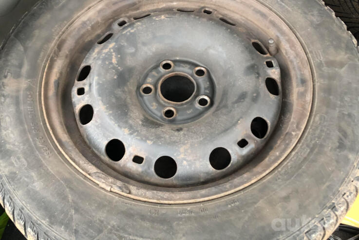 Kita, plieniniai štampuoti