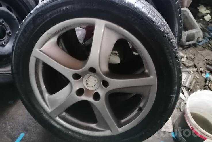 Italy, lengvojo lydinio