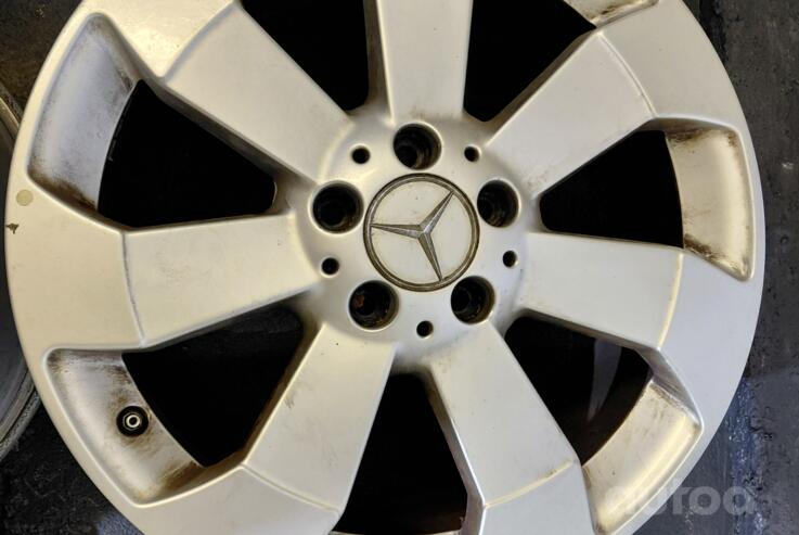 Kita, lengvojo lydinio