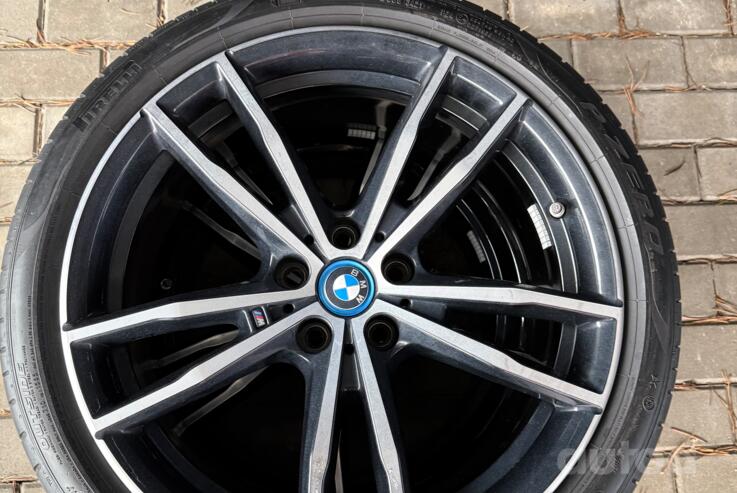 BMW, lengvojo lydinio