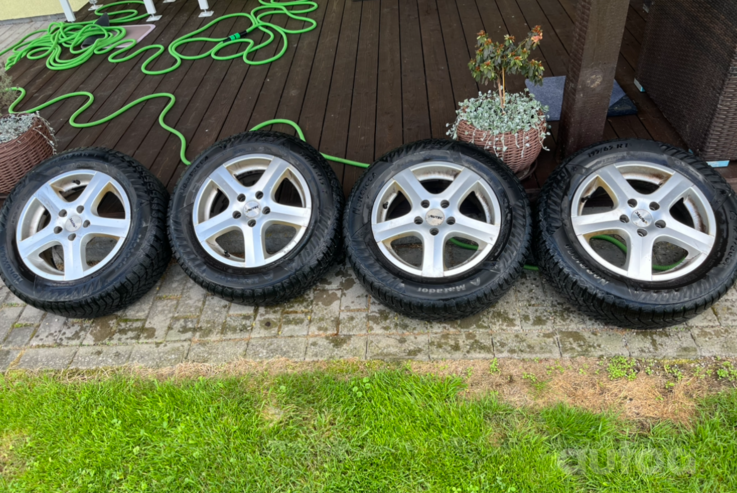 Renault, lengvojo lydinio